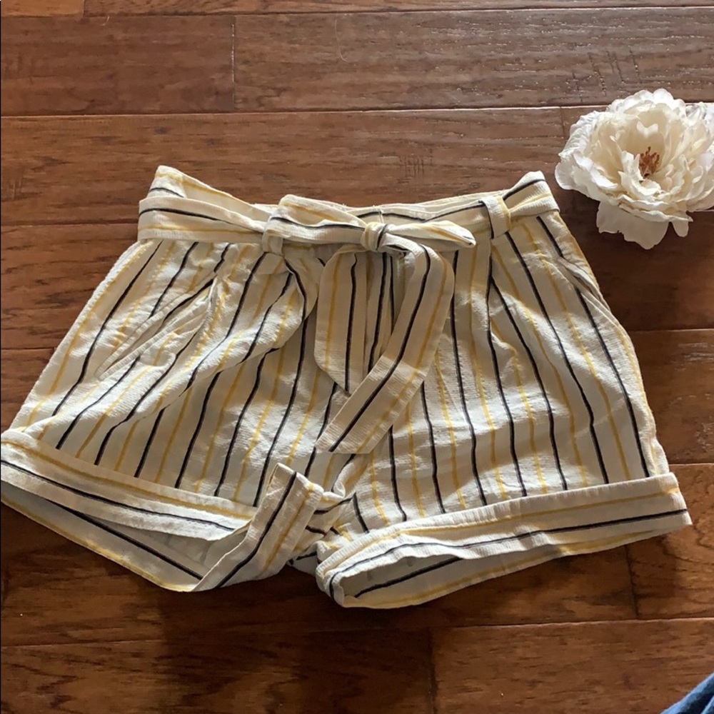 FRNCH belted cuffed shorts